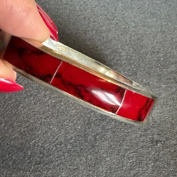 Vintage coral inlay Sterling silver hinged bracelet made in Mexico